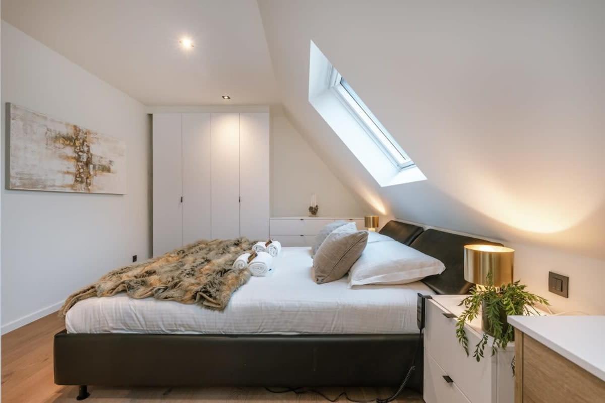 Huswell - Luxurious Apartment With Parking Бернем Экстерьер фото
