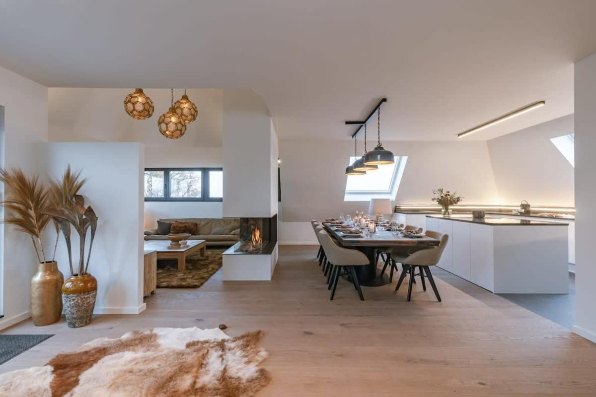 Huswell - Luxurious Apartment With Parking Бернем Экстерьер фото